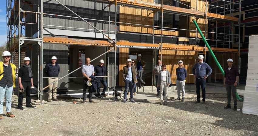 Mitglieder des AK Bau und der Stadtratsfraktion zu Besuch bei CampusRO